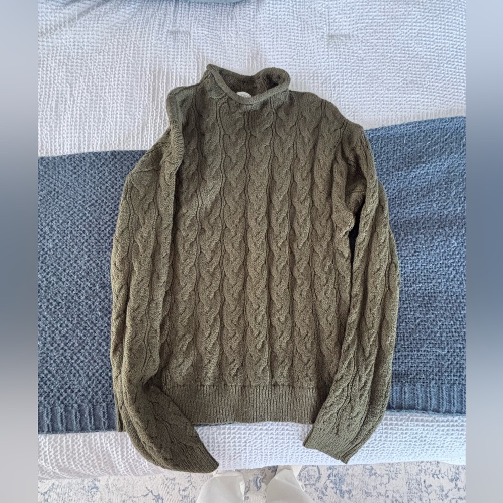 J. Crew Factory women's Green Cable Knit Turtleneck Sweater